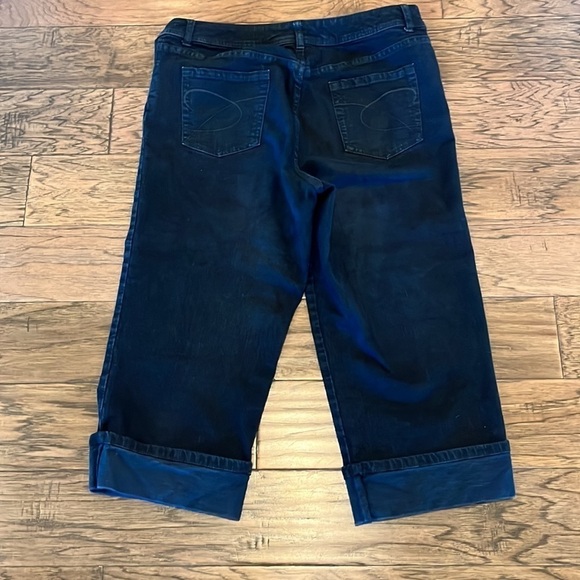 Chico’s Platinum Athena M Crop Size 2.5 - Picture 2 of 16